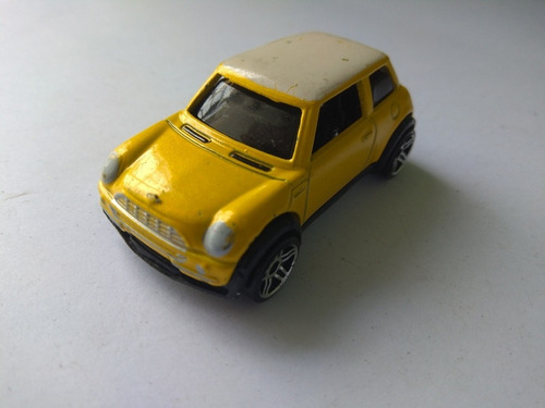 Hot Wheels Mini Cooper S Amarillo Capo Blanco 