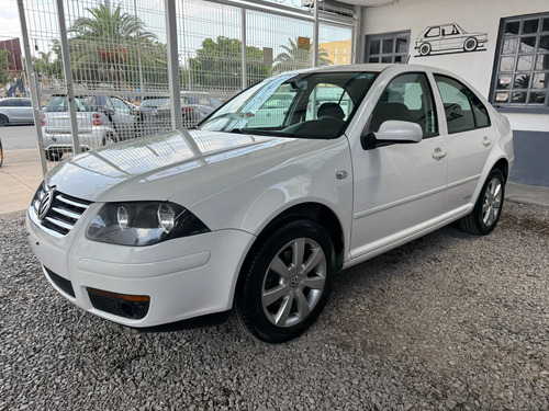 Volkswagen Jetta Clásico 2.0 Cl Team Mt