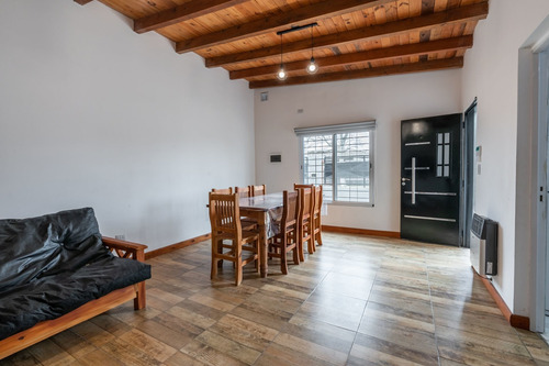 Imagen 8 de 16 de Venta Casa 2 Dormitorios Pileta Y Cochera