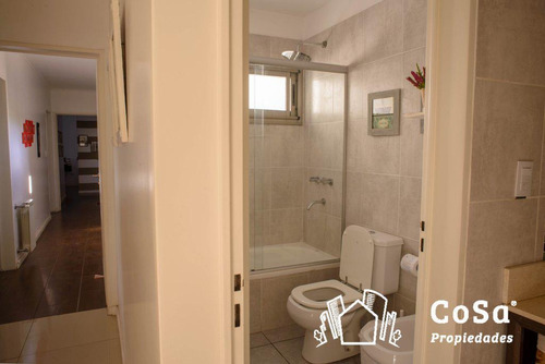 Casa En Puerto Roldán De 4 Dormitorios Más Escritorio