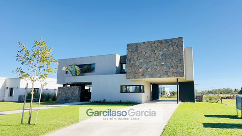 Casa En Alquiler En General Rodríguez, G.b.a. Zona Oeste, Argentina