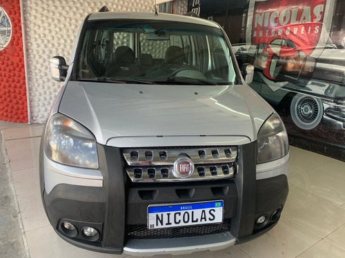 Imagem 3 de 14 de Fiat Doblò Adventure Locker 1.8 16v (flex)