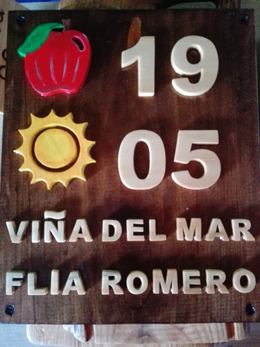 Imagen 1 de 2 de Cartel Manzana Y Solar Con Relieve Y Pintado Mano