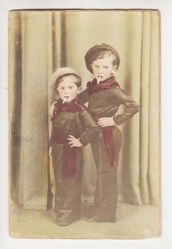1935 Fotografia Faig Coloreada Con 2 Niños Fumando Vintage 