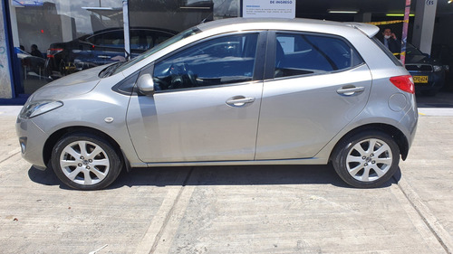 Mazda Mazda 2 Sport Mecánico 2015