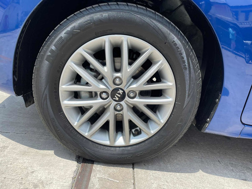 Imagen 12 de 15 de Kia Rio 1.6 Lx Sedan Std 5 Vel Ac 2018