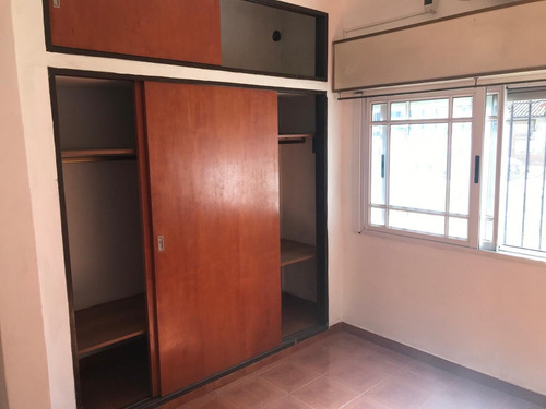 Imagen 9 de 17 de Venta. Propiedad Con Dos Ph De 2 Ambientes - San Miguel