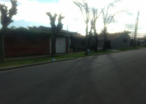 Casa En Venta En Morón