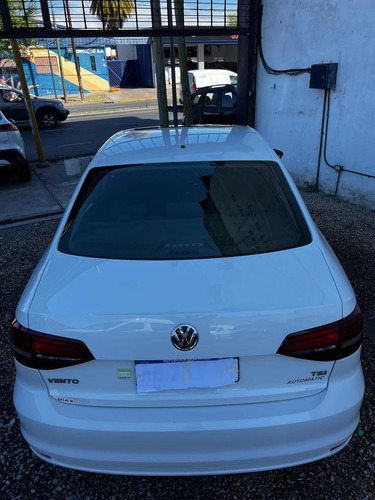 Imagen 5 de 13 de Volkswagen Vento 2017 1.4 Comfortline 150cv At
