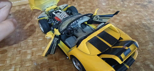 Miniatura Burago Dodge Viper Rt/10 1993 1:18 Sucata Amarelo (Usado)