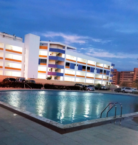 Imagen 17 de 18 de Apartamento En Playa Guaica. Lecheria
