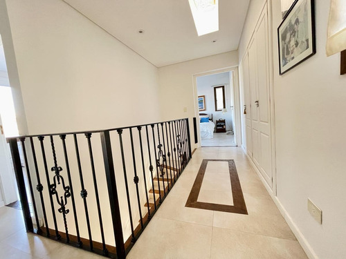 Imagen 16 de 22 de Casa En Venta - Barrio Barbarita