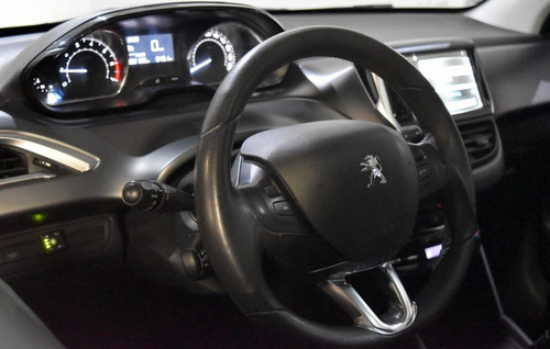 Peugeot 208 Feline 1.6 2013 Gnc Blanco