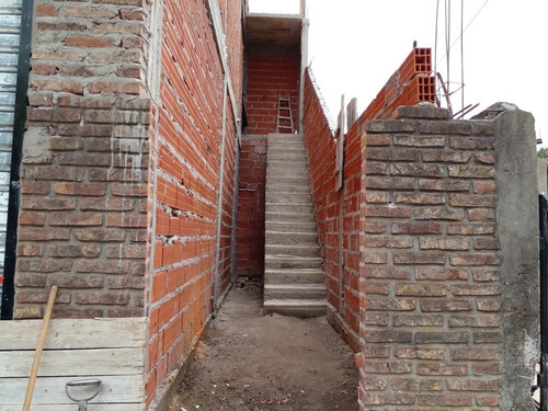 Imagen 5 de 5 de Construcción En General, Belinsky