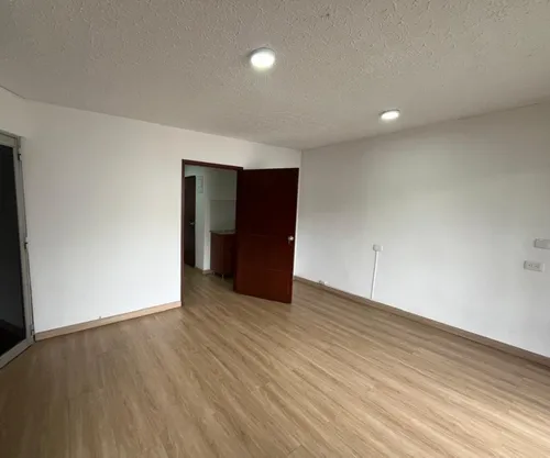 Oficina En Arriendo En San Vicente. Cod A8014523
