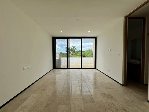 Casa Residencial En Venta, Privada Gaviones. Entrega Inmediata