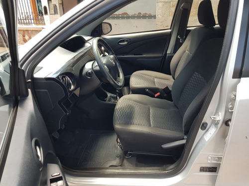 Toyota Etios 1.5 5ptas Xls 2014 / Nafta / Mendoza