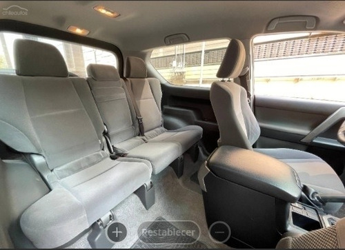 Imagen 6 de 10 de Toyota Land Cruiser Prado 4x4 2.7 Aut 2014