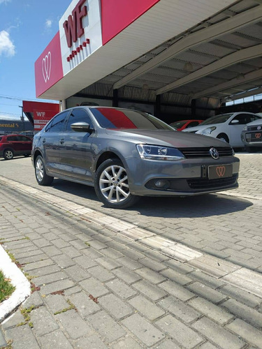 Volkswagen Jetta 2.0 Comfortline Flex 4p Manual