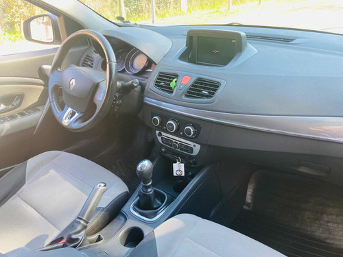 Imagen 8 de 15 de Renault Fluence 2.0 Luxe 2016