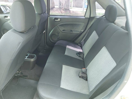 Ford Fiesta 1.6 Mpi Sedan 8v Flex 4p Manual