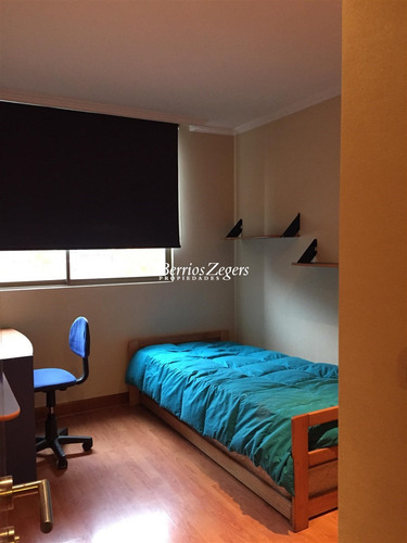 Departamento En Venta De 2 Dorm. En Las Condes