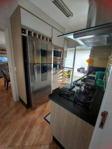 Apartamento No Centro, Condomínio Varandas, 124m², 3 Dormitórios, 1 Suíte, 2 Vagas, Avalia Permuta. - Ap1093