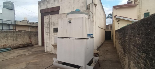Imagen 7 de 20 de Galpón O Deposito En Venta Con Playa De Estacionamiento - Morón Sur