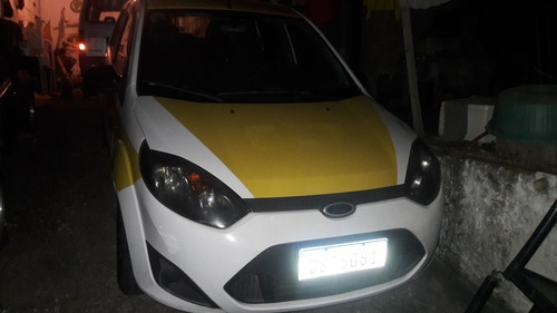 Imagem 2 de 2 de Fiesta 1.6. 8v. Zetec Rocam 10/11
