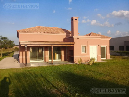 Casa - Puertos Escobar Barrio Vistas