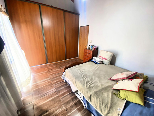 Venta Casa De 3 Dormitorios En Barrio San Martín