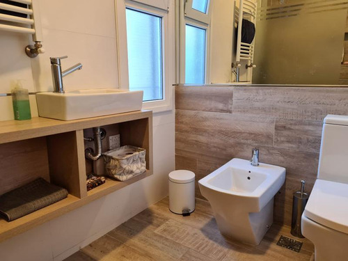Venta Casa 3 Dormitorios Jardín Cochera. Calidad A Mts. De Centro Comercial San Martin 4300 Rosario
