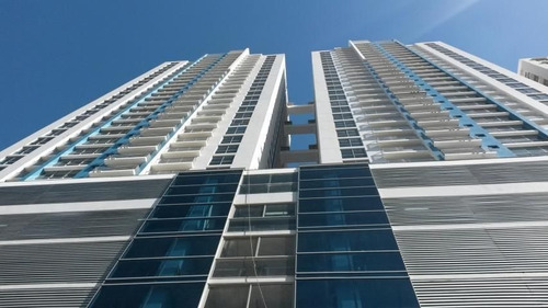 Apartamento En Alquiler, Via España, 3 Recamaras