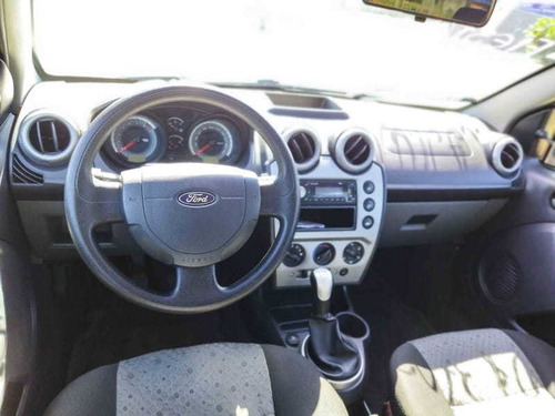 Imagem 7 de 8 de Ford Fiesta 1.6 8v Flex 2014