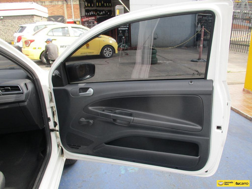 Volkswagen Saveiro 4x2 1600cc Mt Aa