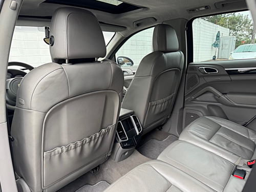 Porsche Cayenne 4.8 V8 S 5p