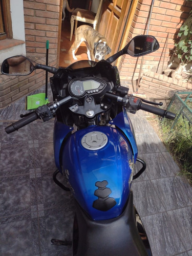Imagen 3 de 8 de Bajaj Rouser 220f