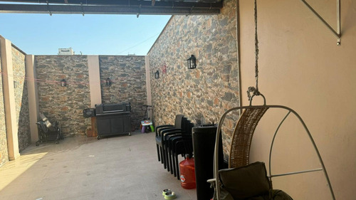 Venta 5 Ambientes Con Gran Patio Super Luminoso