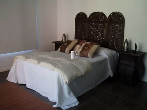 Espectacular Propiedad En Barrio Privado Laguna Blanca.ref: 5627