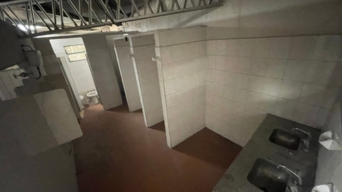 Imagen 6 de 14 de Galpon En Venta En Lanus Oeste