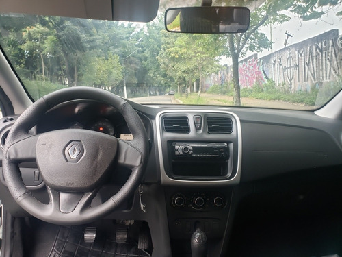 Renault Sandero 2016 1.0 16v Authentique Hi-flex 5p
