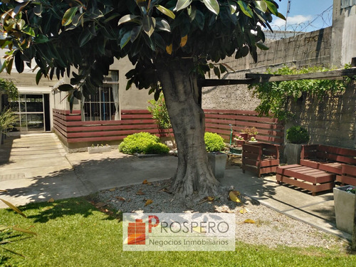 Al878 Venta Casa 3 Dorm, 2 Plantas Garaje,playroom,gran Fondo,cerrito 