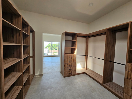 Casa Nueva Estilo Minimalista En Burgos Bugambilias, Temixco