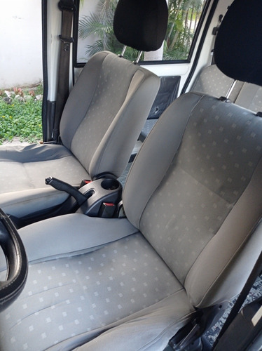 Imagen 5 de 9 de Chevrolet N300 Move Panel Busito