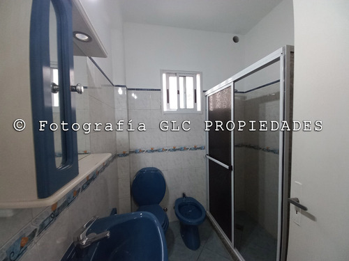 Imagen 7 de 12 de Apartamento De Dos Dormitorios En Tres Cruces Con Entrada Independiente.