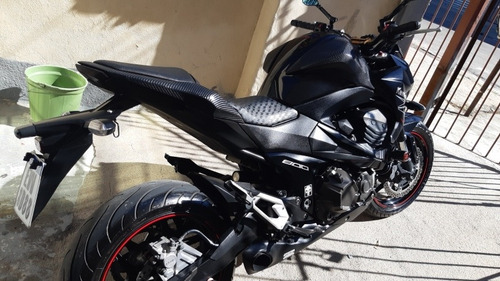 Imagem 2 de 2 de Kawasaki Z800