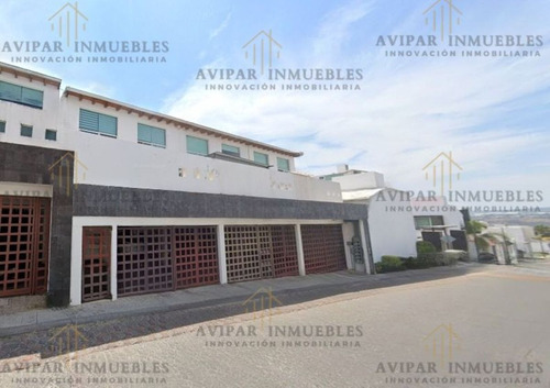 Venta De Casa En La Mejor Zona De Col. Milenio Iii, Santiago De Querétaro, Qro. Et