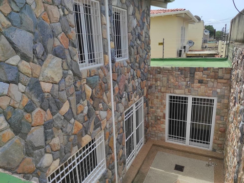 Imagen 13 de 14 de Townhouse A Estrenar. La Morita I / 04121368338