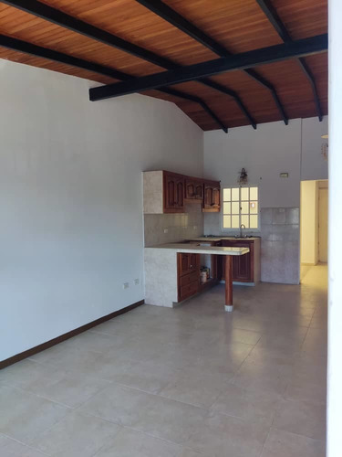 Imagen 3 de 10 de Casa En Venta En Urbanización Valle De Oro, San Diego