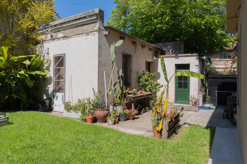 Casa 5 Ambientes En Alquiler, En Martínez
